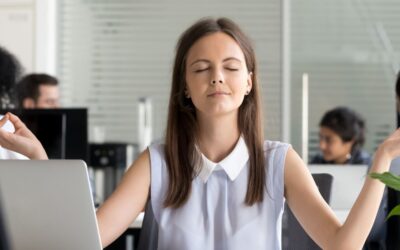 Del Estrés a la Calma: Estrategias Conscientes para Cuidar la Salud Mental en el Entorno Profesional