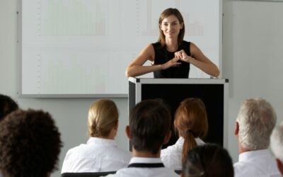 Hablar en público con maestría: clave del liderazgo